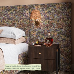 Bute in House of Amitié Serpentine Summer Linen Union, 132cm H, 92cm W extensions, square corners, light cutouts.